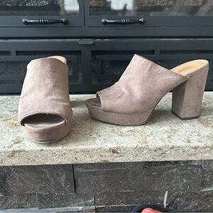 Mossimo Taupe Suede Mules